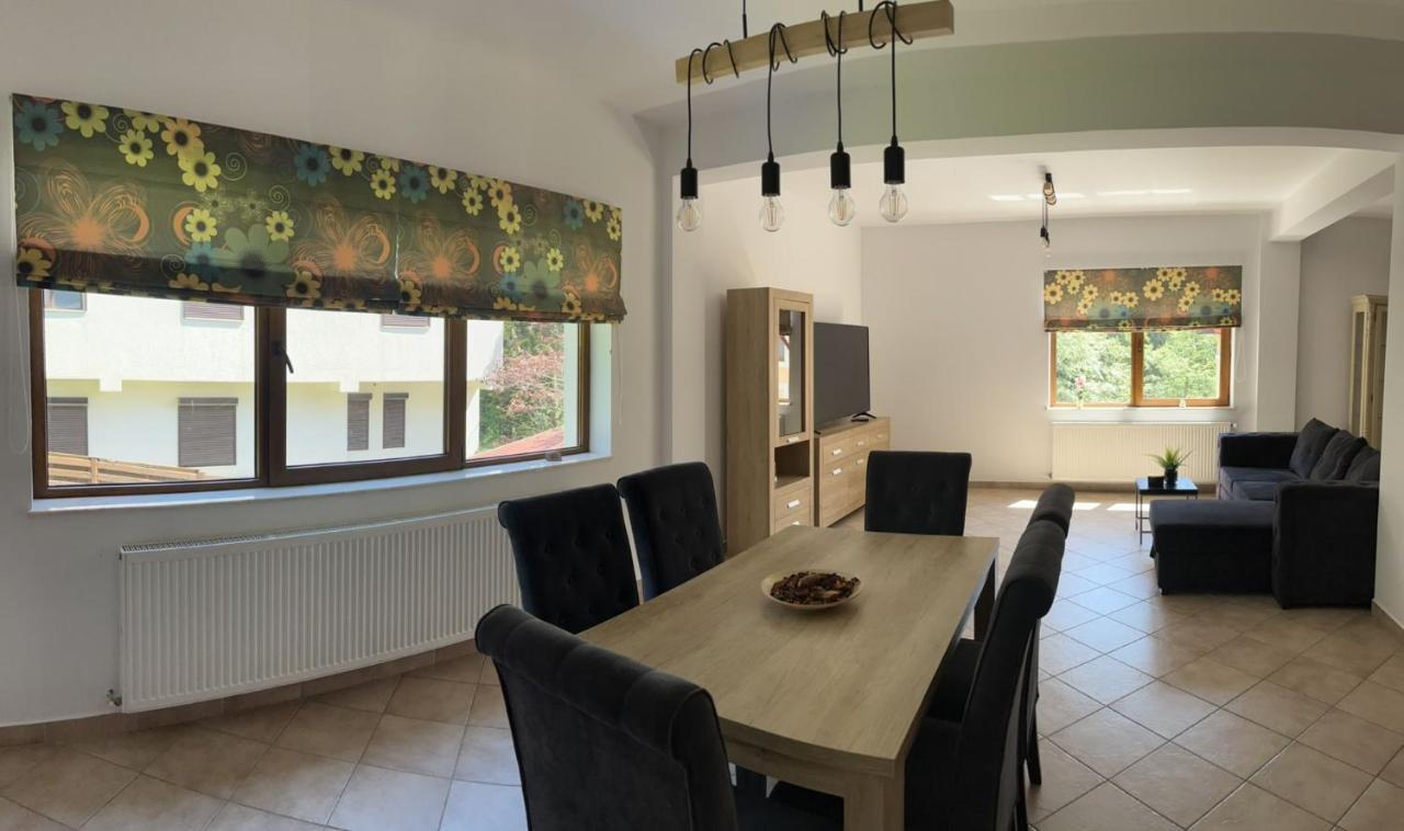 Vila 7 Predeal - Unique Location In The Forest Εξωτερικό φωτογραφία