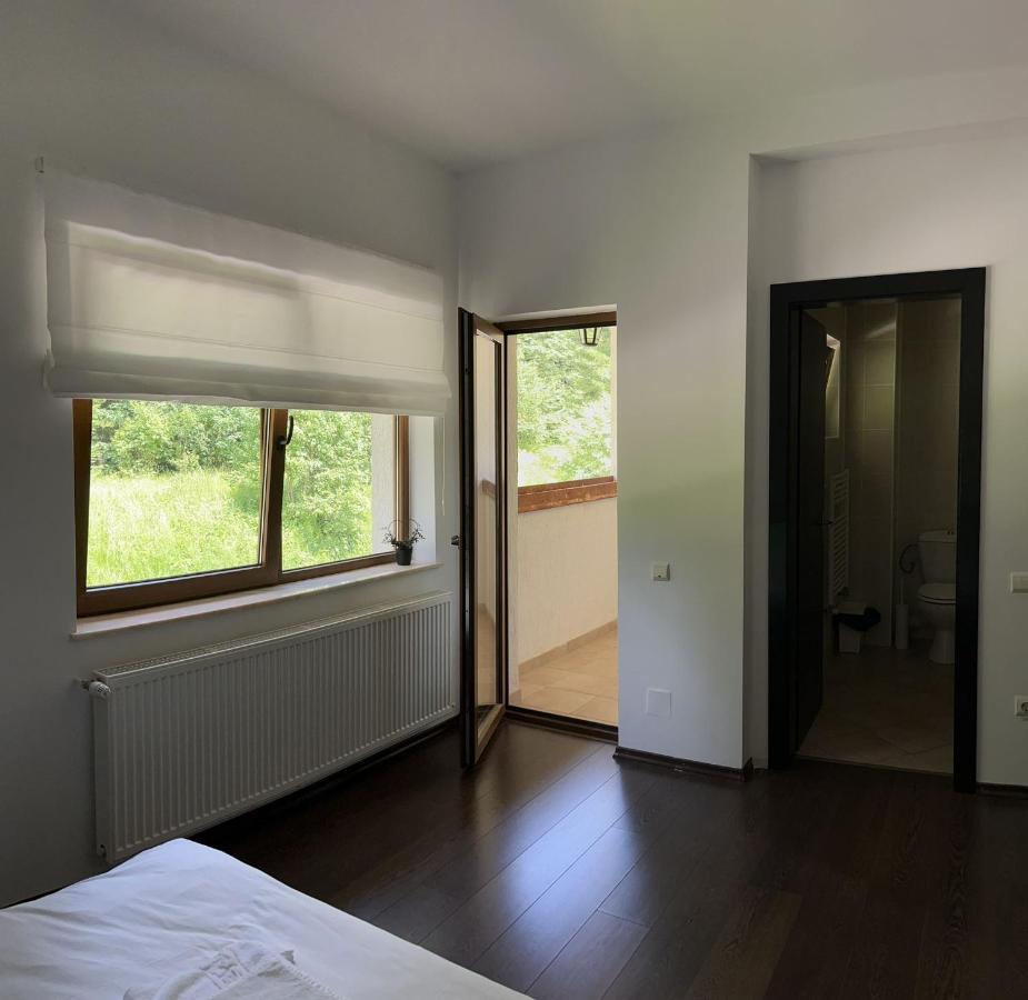 Vila 7 Predeal - Unique Location In The Forest Εξωτερικό φωτογραφία